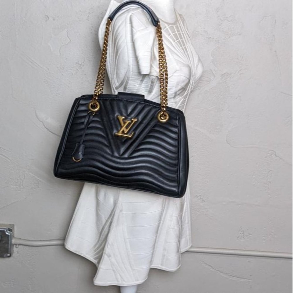 Louis Vuitton New Wave Chain Black Leather Tote - Picture 10 of 10